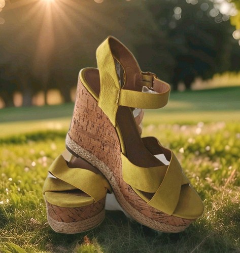 Papaya mustard yellow wedge - papaya,