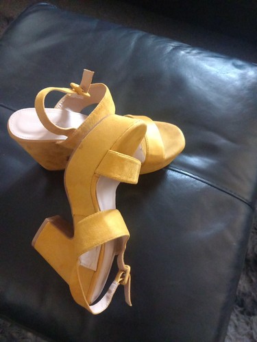 Mustard yellow women open - yellow,